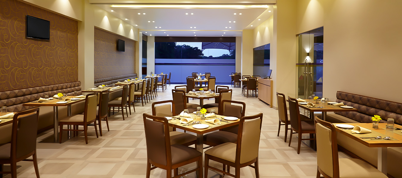 Culinary Delights: Home to Cinnamon, a multicuisine restaurant catering to diverse culinary tastes.